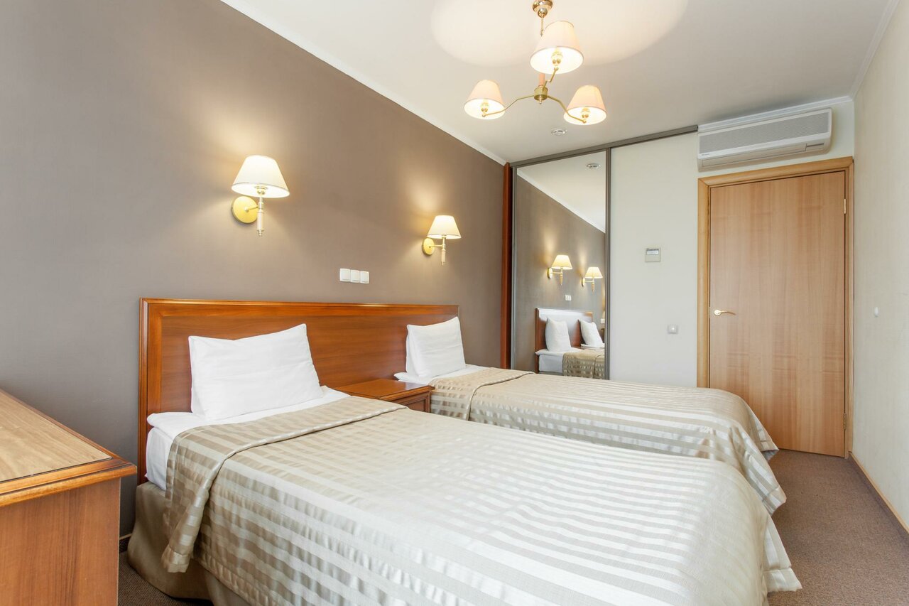 Гостиница Октябрьская Екатеринбург-180