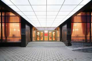 Гостиница Октябрьская Екатеринбург-0